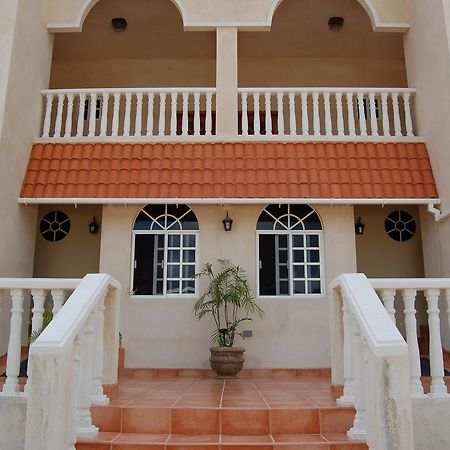 Serenity Sands Bed and Breakfast Corozal Town Esterno foto