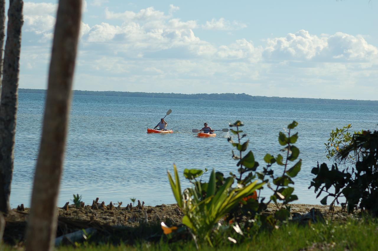 Serenity Sands Bed and Breakfast Corozal Town Esterno foto