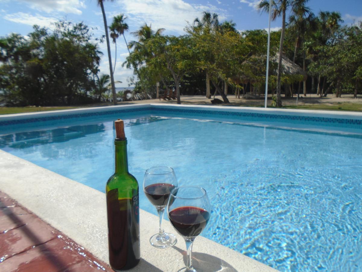 Serenity Sands Corozal Town Esterno foto